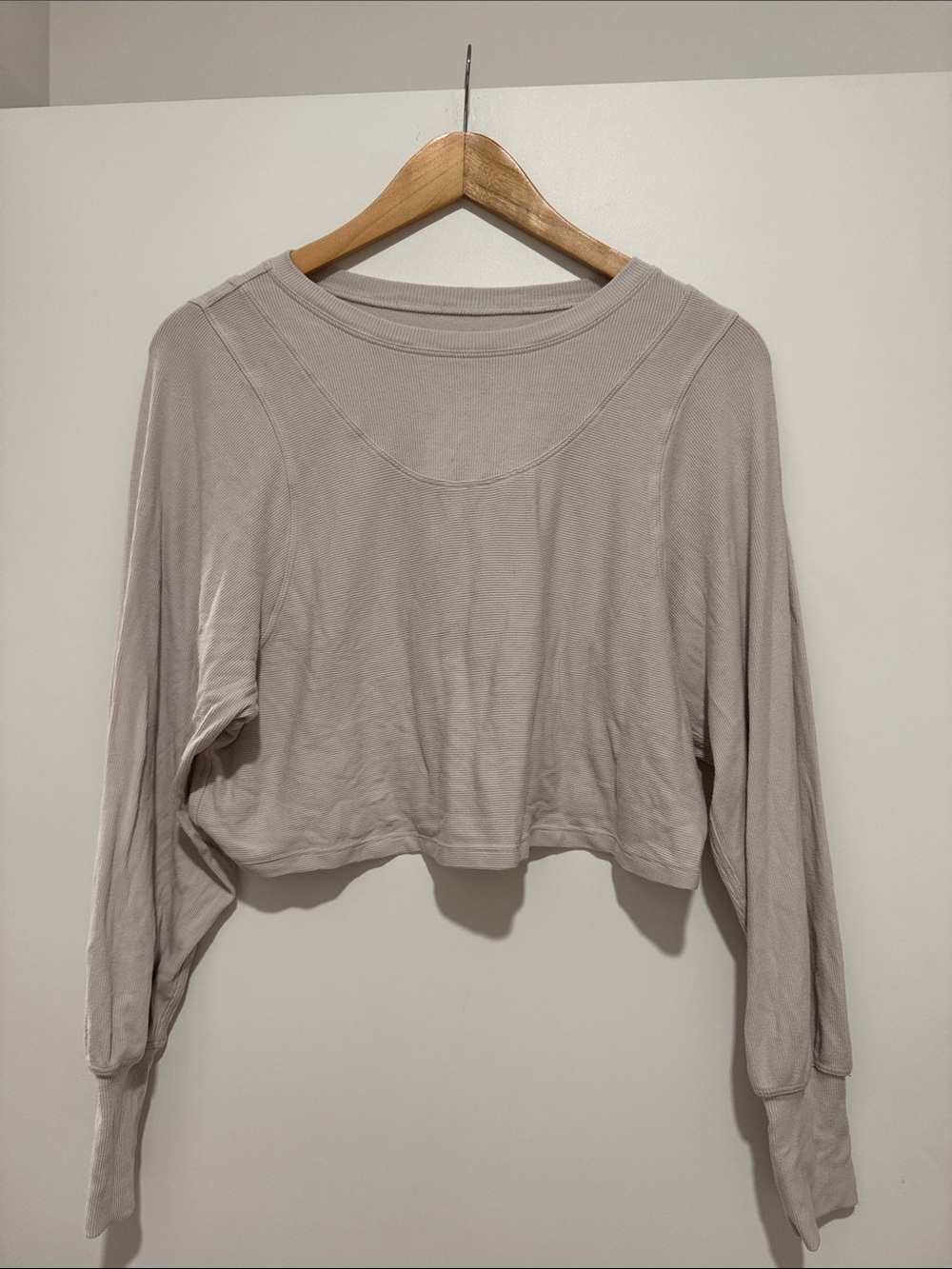 Lululemon Women's Cropped Long Sleeve Top in Light Taupe